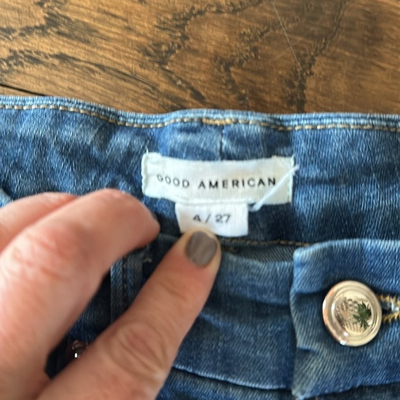 Good American Trendy jeans, great condition - Picture 3 of 3